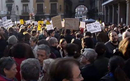 30 Spanish cities march in solidarity with refugees, against ‘Fortress Europe’