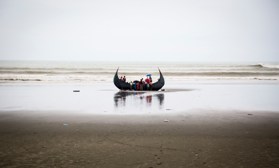 Four Rohingya refugees die as boat capsizes off Bangladesh