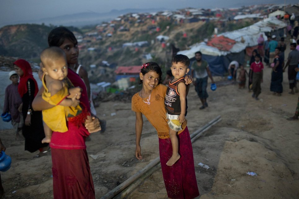 Theresa May condemns ‘what looks like ethnic cleansing’ of Muslim refugees in Myanmar