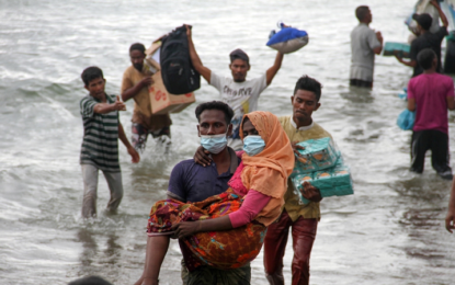 ‘Best of humanity’: Indonesian fishermen rescue stranded Rohingya