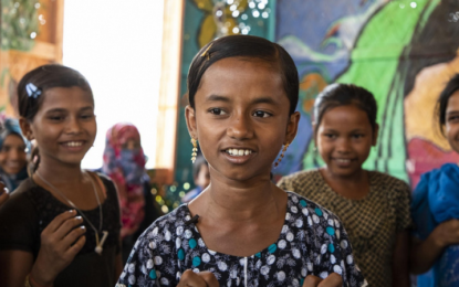 Rohingya refugee children learn to support one another
