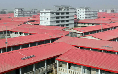 Bangladesh resumes moving Rohingya refugees to flood-prone island