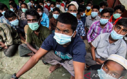 Over 100 Rohingya immigrants take shelter in Aceh emergency tents