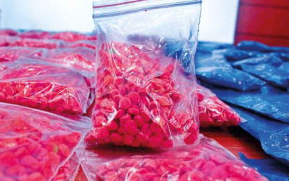 6 Rohingya robbers held in Tekhnaf with arms, yaba