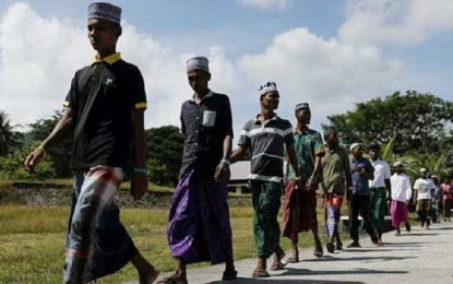 More than 180 Rohingya Muslims arrive by boat in Indonesia’s Aceh